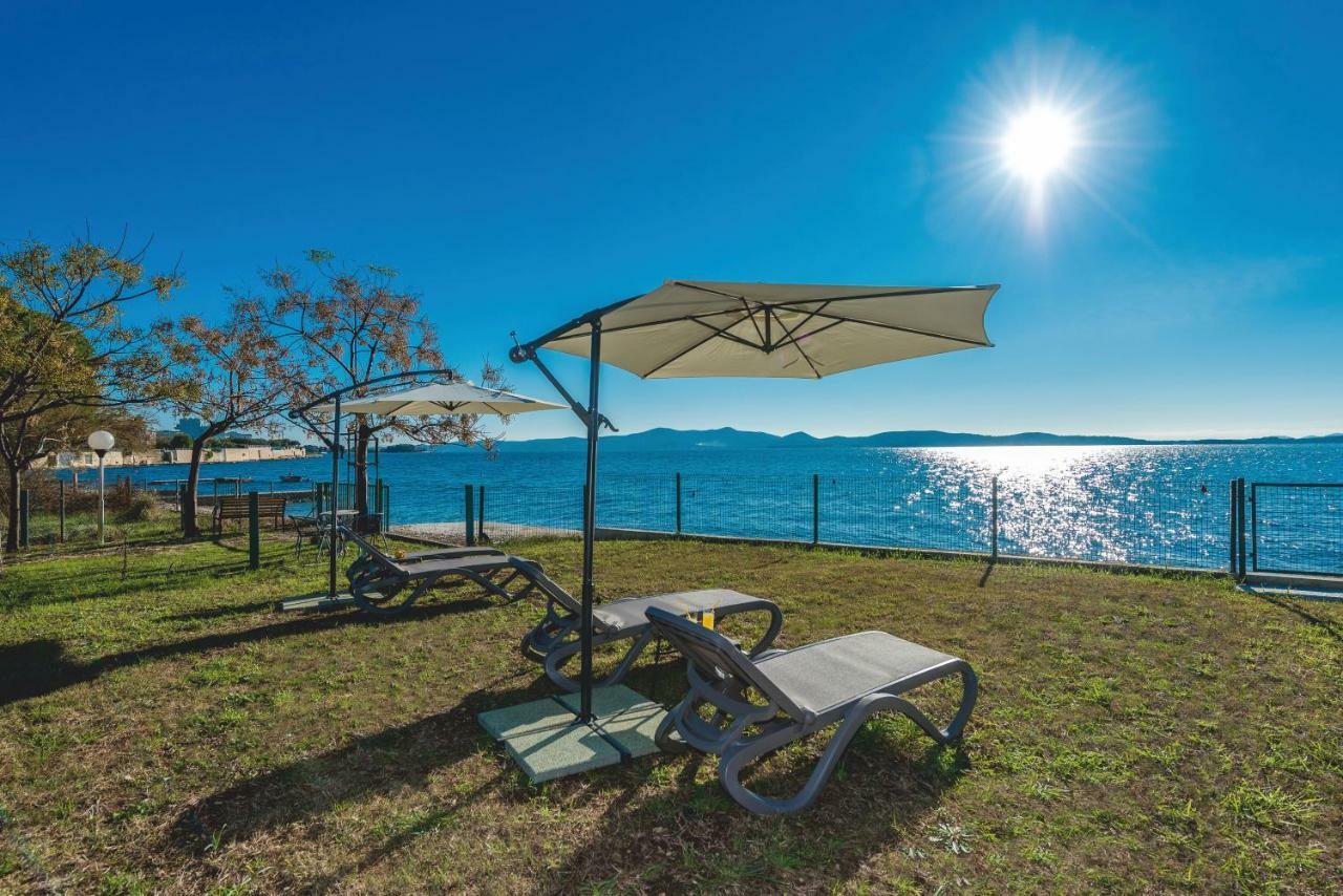 Villa Amfora - First Row By The Sea Bibinje Buitenkant foto
